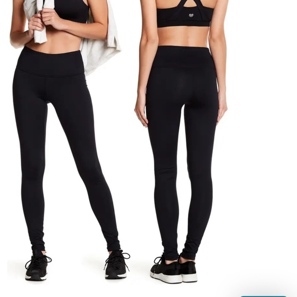 Zella Pants - Zella High Waist Daily Leggings. Crop. Size Medium M, Black Yoga Tights